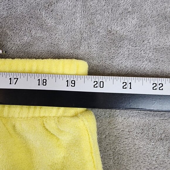 Womens A New Day Yellow French Terry Shorts Pull on 3" Inseam Plus Size 1X - Picture 5 of 8